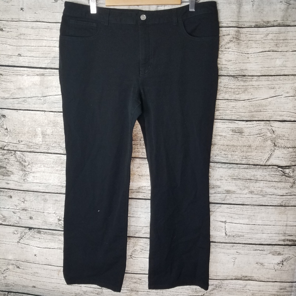 Chaps Black Women's Pants Size 16.Waist approx: 18 inches Inseam approx: 27 i